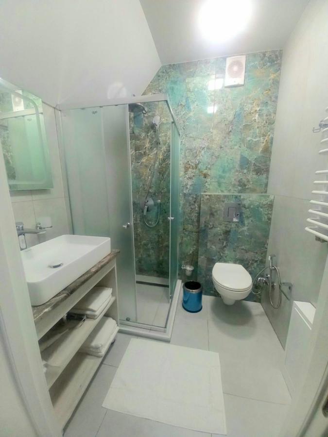 Отель Monblan Yablunytsya Esterno foto